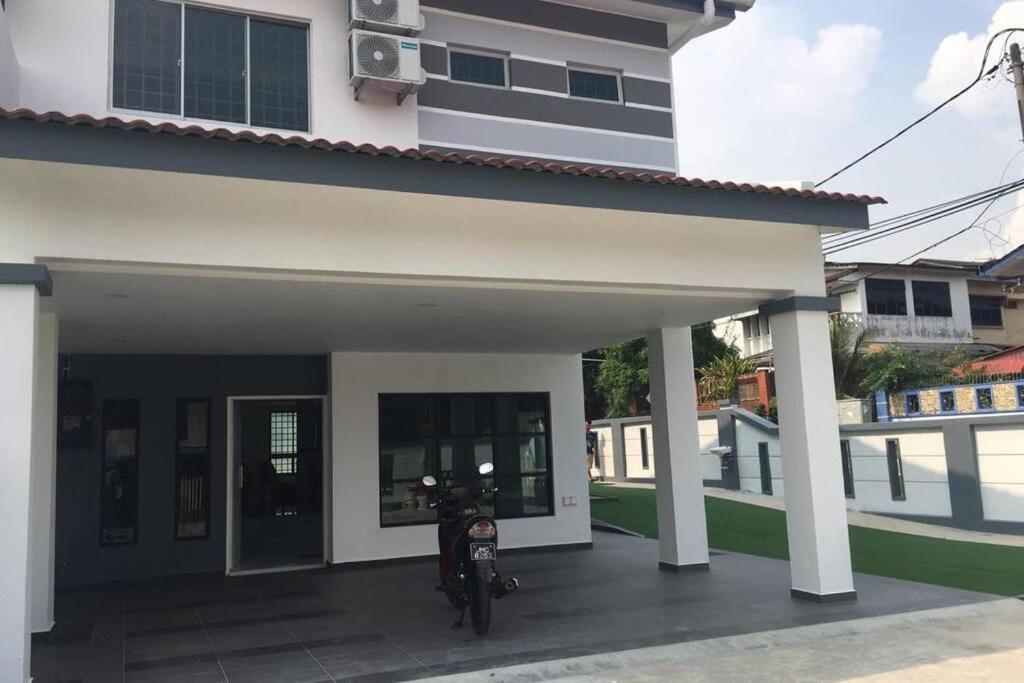 Villa 22Pax :Taman Pelangi Party House Nearby Midvelly à Johor Bahru Extérieur photo