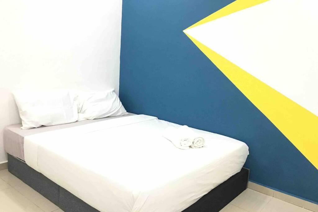 Villa 22Pax :Taman Pelangi Party House Nearby Midvelly à Johor Bahru Extérieur photo